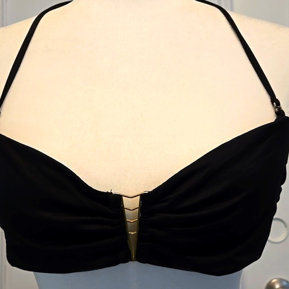 B. swim Black size D